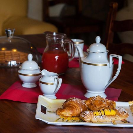 Il Giardino Dei Flintstones B&B Cerveteri Ngoại thất bức ảnh