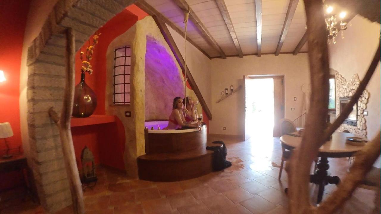 Il Giardino Dei Flintstones B&B Cerveteri Ngoại thất bức ảnh