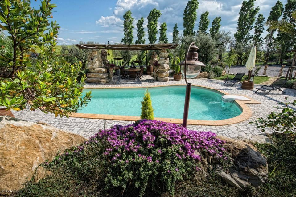 Il Giardino Dei Flintstones B&B Cerveteri Ngoại thất bức ảnh