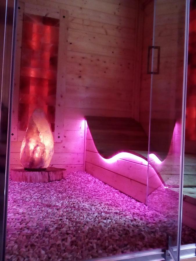 Il Giardino Dei Flintstones B&B Cerveteri Ngoại thất bức ảnh