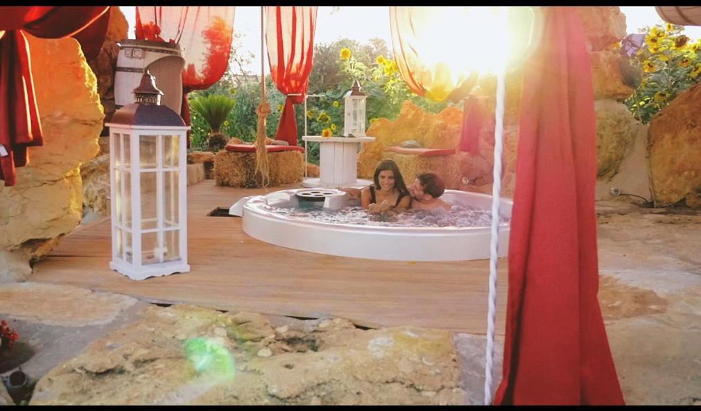 Il Giardino Dei Flintstones B&B Cerveteri Ngoại thất bức ảnh